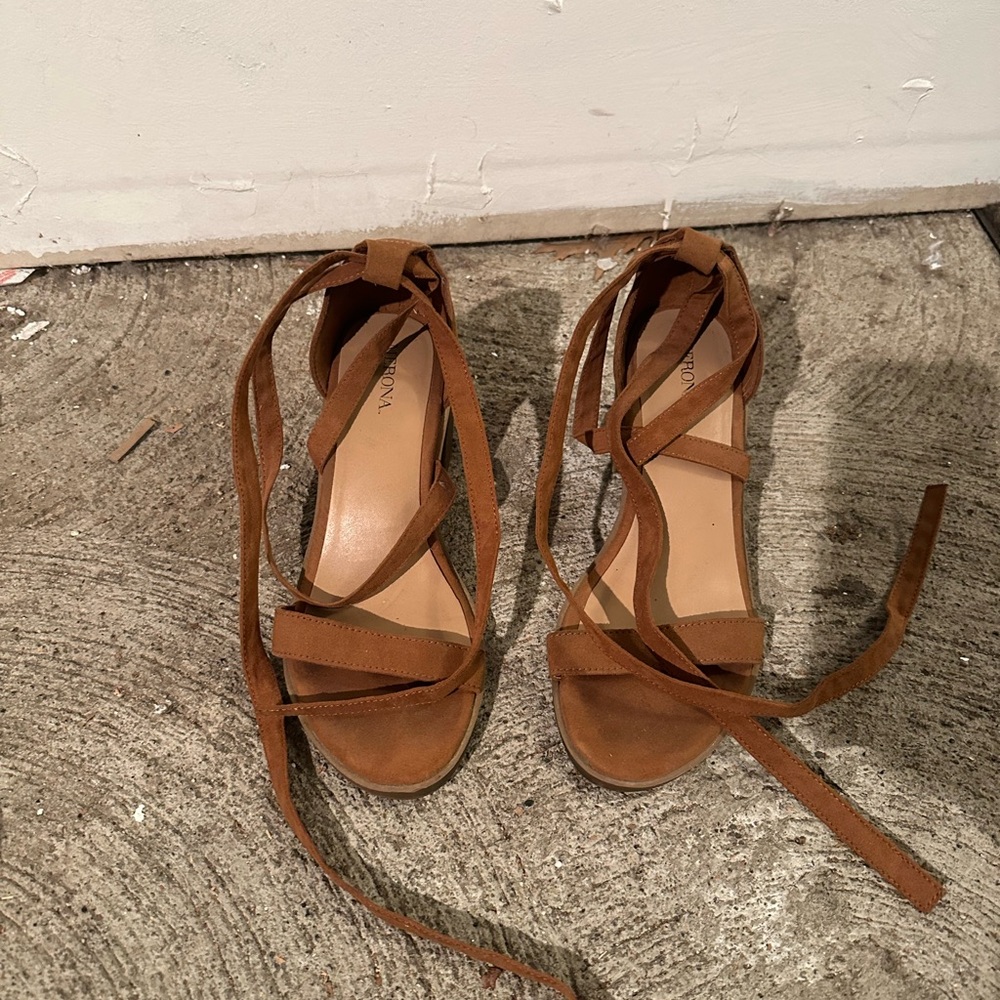 Brown Strappy Sandals/Heels